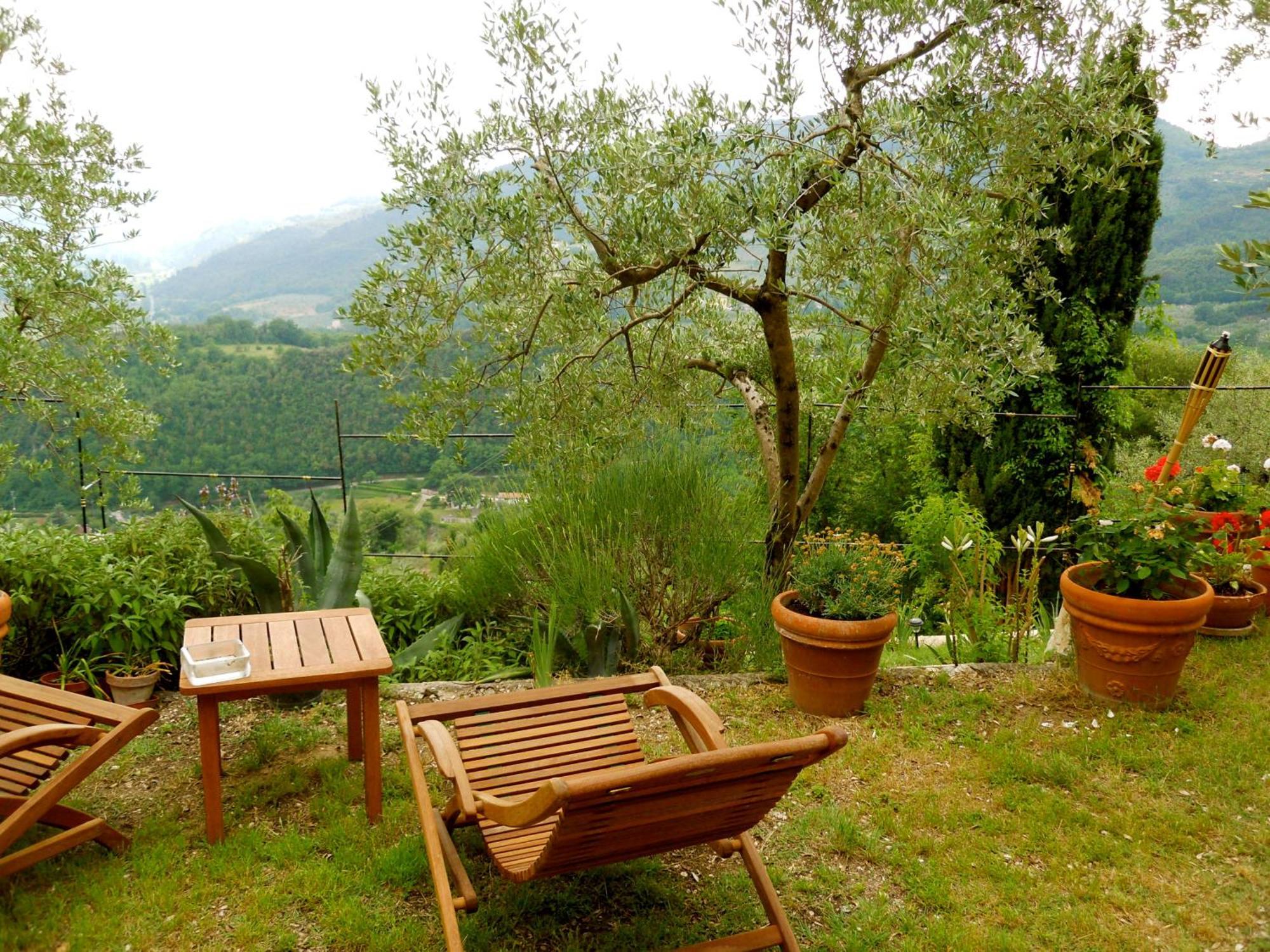 Guesthouse Runcini Ferentillo Екстериор снимка