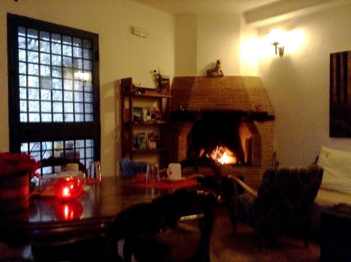 Guesthouse Runcini Ferentillo Екстериор снимка